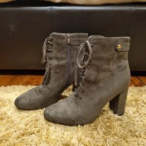 Chic Gray Lace-Up Ankle Boots